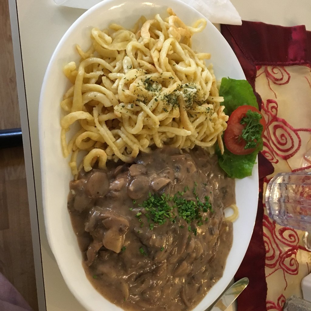 Oma`s Schnitzel Stube